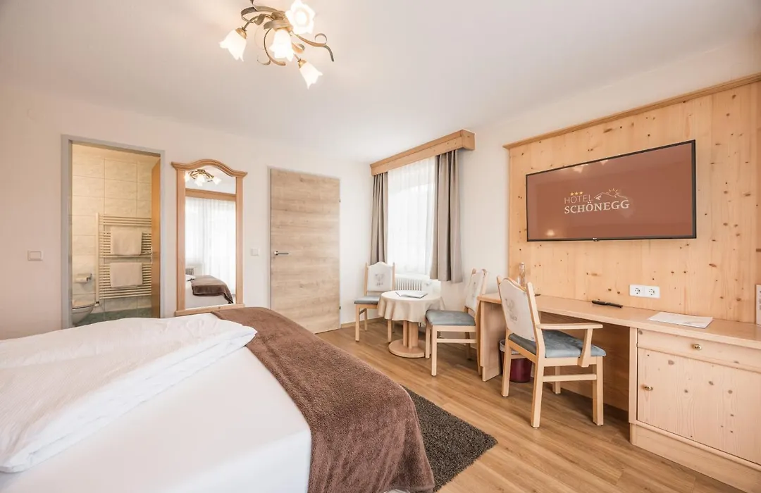 Hotel Schoenegg-1